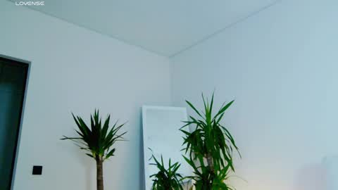 Miss V online show from 04/09/26, 05:40