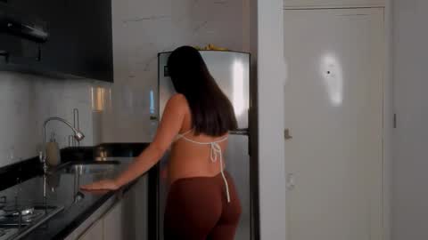 Vcitoria online show from 03/04/26, 12:27