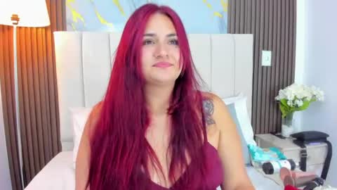 Snapshot of victoriaguzman_ chatting on 06/10/26, 05:12 Victoria online show from 06/10/26, 05:12