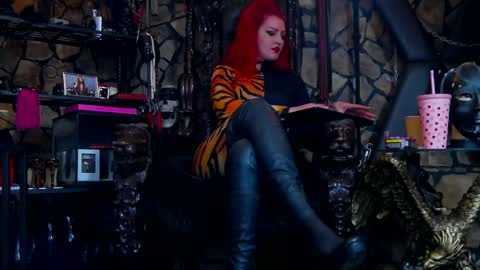 Victoria Heller online show from 01/09/25, 07:42