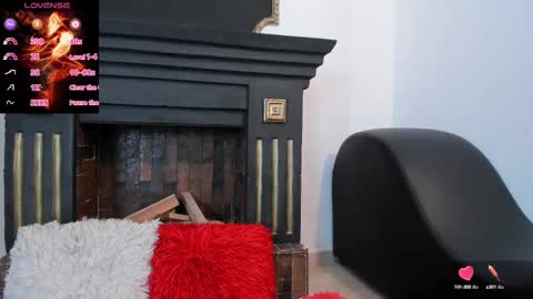 Snapshot of victoriajk chatting on 02/24/25, 01:21 Victoria online show from 02/24/25, 01:21