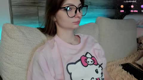 Victoria online show from 03/25/26, 11:55