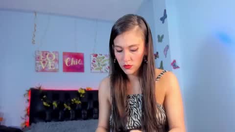 Snapshot of victorialarson2 chatting on 11/06/25, 09:37 Victoria Larson - Independient Model online show from 11/06/25, 09:37