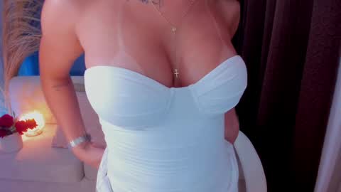 Snapshot of victorialeia chatting on 02/11/25, 01:52 Victoria online show from 02/11/25, 01:52