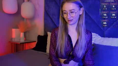 Victoria online show from 02/26/26, 06:23