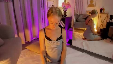 Victoria online show from 07/20/26, 01:46