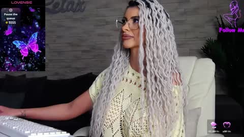 Victoria online show from 12/16/24, 01:21