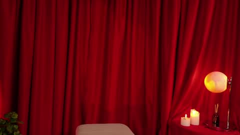 VictoriaNova online show from 04/22/26, 08:54