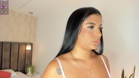 Snapshot of victoriaregia1 chatting on 01/03/25, 10:41 Maria Victoria online show from 01/03/25, 10:41