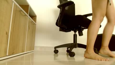 Victoria online show from 02/09/26, 07:18