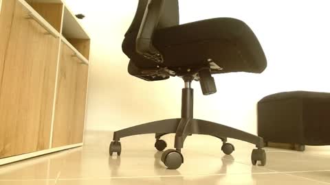 Victoria online show from 04/02/26, 04:04