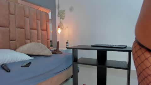 Victoria  online show from 01/24/25, 11:26