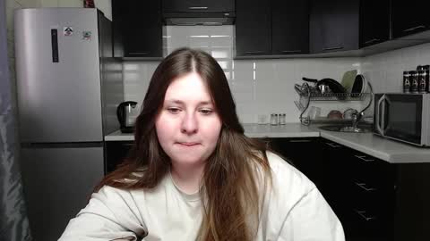 Snapshot of victoriassecrets_ chatting on 12/02/24, 06:20 victoriassecrets_ online show from 12/02/24, 06:20