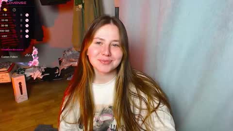 Snapshot of victoriassecrets_ chatting on 12/14/25, 07:07 victoriassecrets_ online show from 12/14/25, 07:07