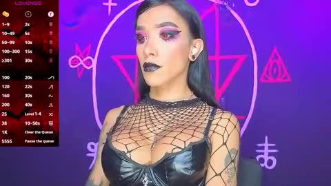 Victoria Vampire online show from 11/09/25, 09:24