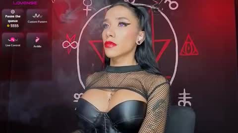 Victoria Vampire online show from 11/22/25, 03:16