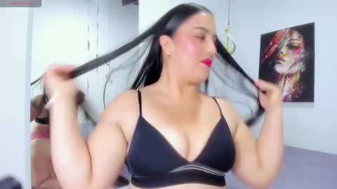 victoria online show from 11/29/25, 01:14