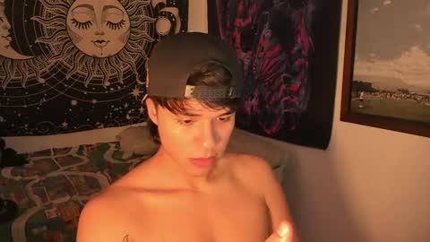 Snapshot of victorino_jhonson chatting on 12/17/24, 05:15 Victorino Jhonson online show from 12/17/24, 05:15