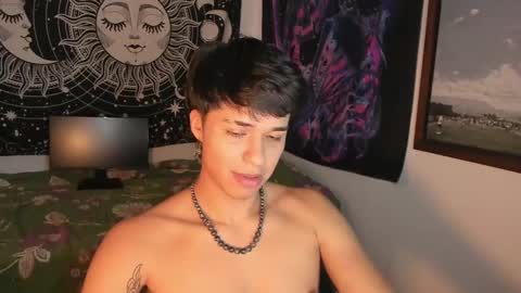 Snapshot of victorino_jhonson chatting on 01/12/25, 08:03 Victorino Jhonson online show from 01/12/25, 08:03