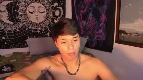 Snapshot of victorino_jhonson chatting on 01/19/25, 10:17 Victorino Jhonson online show from 01/19/25, 10:17