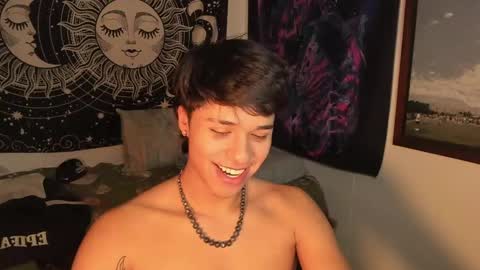 Snapshot of victorino_jhonson chatting on 01/22/25, 11:32 Victorino Jhonson online show from 01/22/25, 11:32