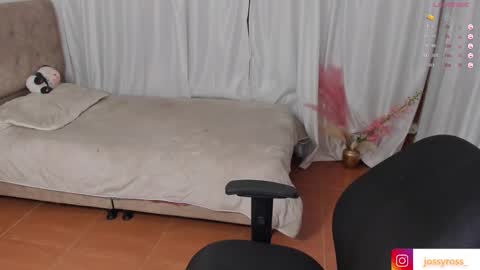 Snapshot of victoryyy__ chatting on 01/18/25, 12:57 V I C T O R I A online show from 01/18/25, 12:57