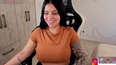 V  I C  T O R I A  online show from 03/02/26, 09:10