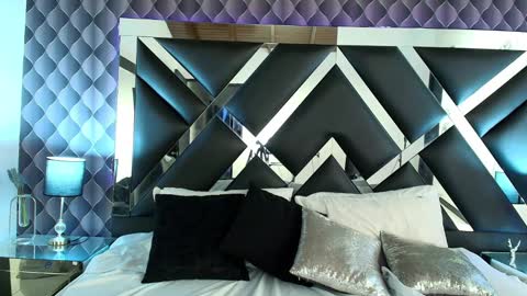 victtoria lee online show from 02/11/25, 07:38