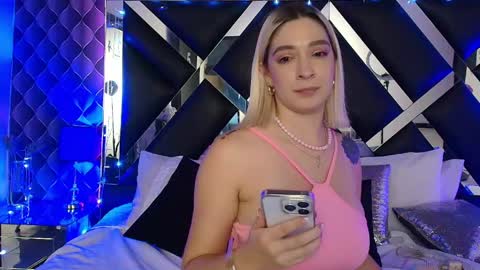 victtoria lee online show from 05/16/26, 01:13
