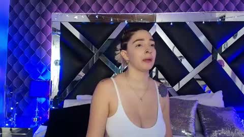 victtoria lee online show from 06/01/26, 07:04