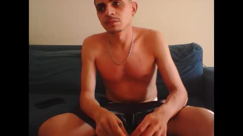 viego_santiago online show from 04/21/26, 06:44