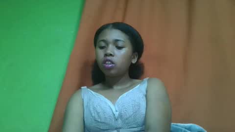 vierge28430 online show from 04/25/26, 02:47