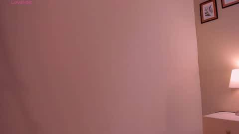 Victoria  online show from 09/30/25, 11:32