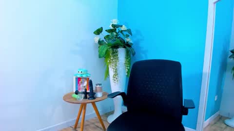 viictoriiasaenz online show from 03/04/26, 05:02