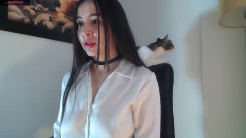 VIOLET  online show from 03/04/26, 12:11