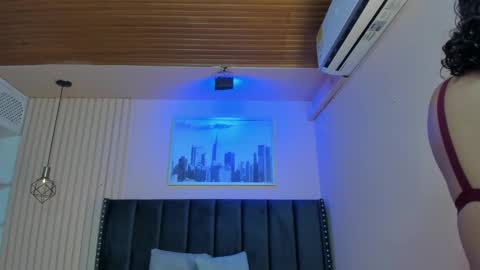 Viiolett online show from 02/08/25, 07:27