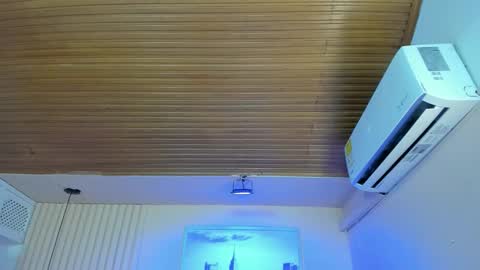 Viiolett online show from 11/06/25, 08:10