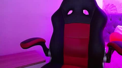 viioleta online show from 02/17/25, 12:27