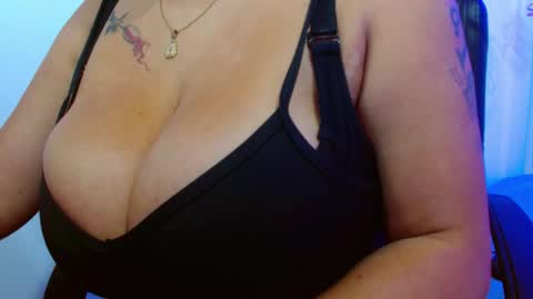 viioleta online show from 04/14/26, 12:22