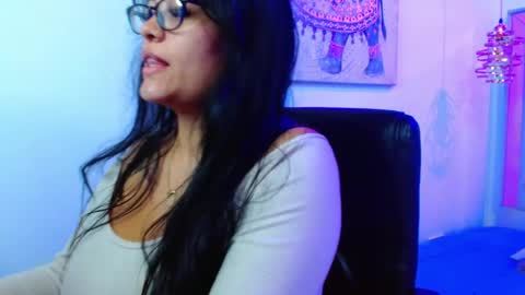 viioleta online show from 04/23/26, 12:15