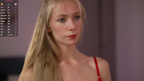 Snapshot of vika54784 chatting on 10/13/25, 04:01 vika54784 online show from 10/13/25, 04:01