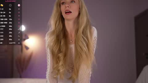 Snapshot of vika54784 chatting on 11/20/25, 03:39 vika54784 online show from 11/20/25, 03:39