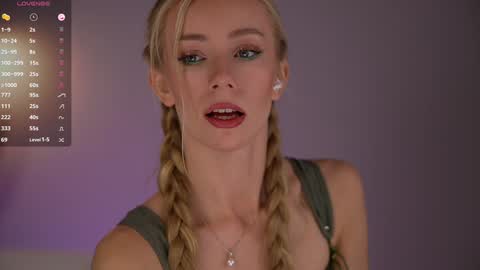 Snapshot of vika54784 chatting on 11/23/25, 04:01 vika54784 online show from 11/23/25, 04:01