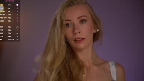 vika54784 online show from 04/17/26, 04:37