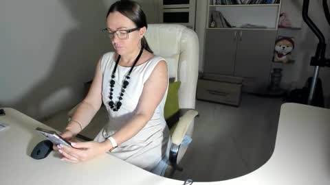 Ukrainian-woman online show from 11/23/25, 06:02