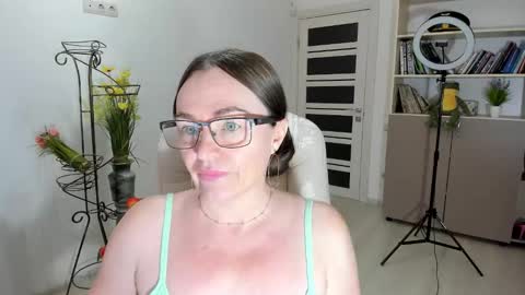 Ukrainian-woman online show from 01/08/26, 07:21