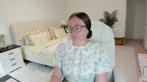 Ukrainian-woman online show from 05/11/26, 05:10