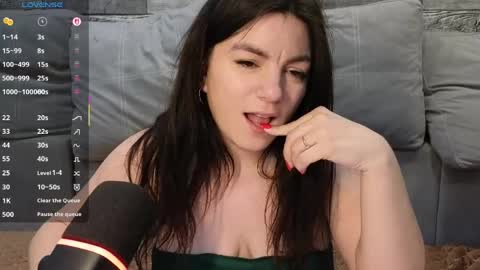 Snapshot of vika_loves_you chatting on 05/02/26, 02:22 follow my fansly online show from 05/02/26, 02:22