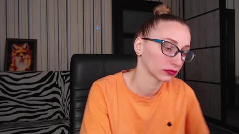 Vika online show from 02/22/25, 06:19