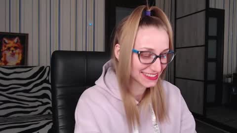 Vika online show from 03/04/25, 06:29